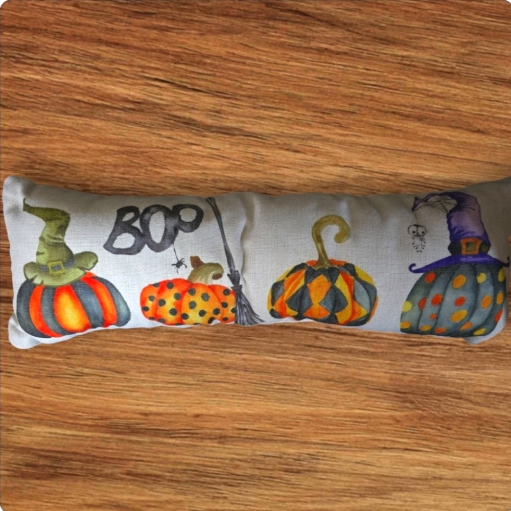 Halloween Accent Throw Pillow, Novelty Pillow-EUC